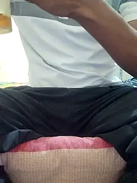 Snapshot of INTERNATIONAL0001 chatting on November 6, 12:42 pm INTERNATIONAL0001 online show from November 6, 12:42 pm