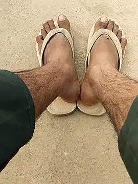 Snapshot of INTERNATIONAL0001 chatting on October 25, 2:44 am INTERNATIONAL0001 online show from October 25, 2:44 am