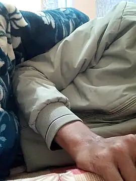 Snapshot of INTERNATIONAL0001 chatting on November 27, 1:39 am INTERNATIONAL0001 online show from November 27, 1:39 am