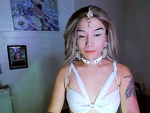 YourNikkieXxx online show from October 17, 2:41 pm