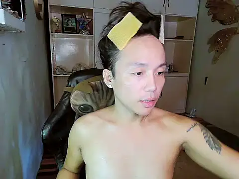 YourNikkieXxx online show from October 30, 7:17 am