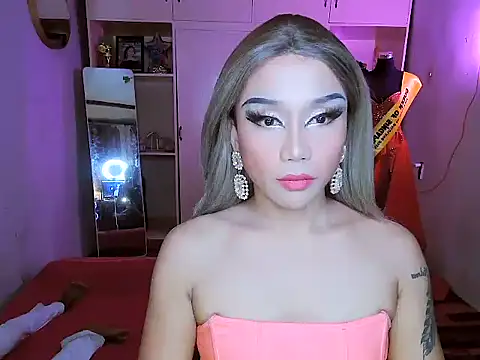 YourNikkieXxx online show from October 23, 1:21 pm