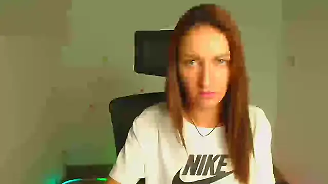 Snapshot of Aurora_Loveu chatting on September 14, 1:33 pm Aurora Loveu online show from September 14, 1:33 pm