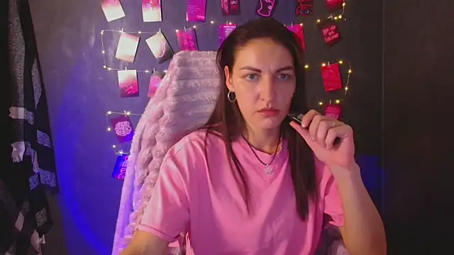 Snapshot of Aurora_Loveu chatting on November 13, 8:46 pm Aurora Loveu online show from November 13, 8:46 pm