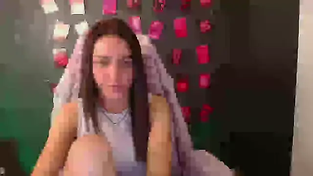 Snapshot of Aurora_Loveu chatting on November 15, 2:10 pm Aurora Loveu online show from November 15, 2:10 pm