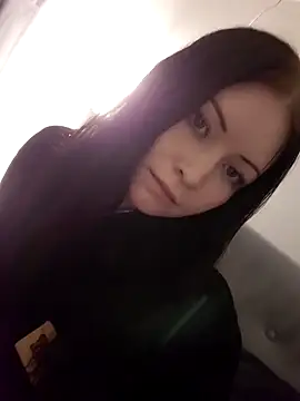 Snapshot of DragonFoxie chatting on October 26, 4:40 pm DragonFoxie online show from October 26, 4:40 pm