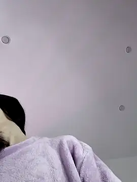 DragonFoxie online show from February 9, 8:45 am