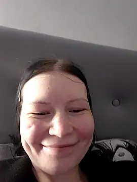 DragonFoxie online show from October 11, 2:40 pm