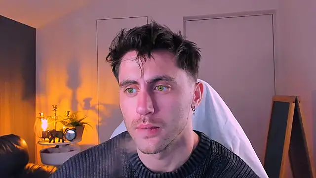 Oscar Miller  online show from November 16, 9:41 pm