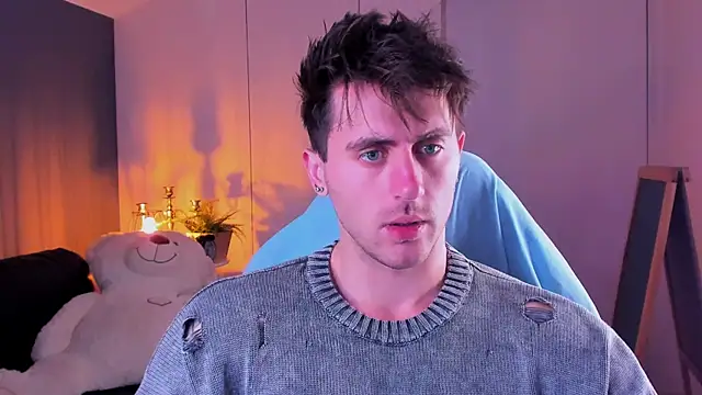 Oscar Miller  online show from November 2, 9:31 pm