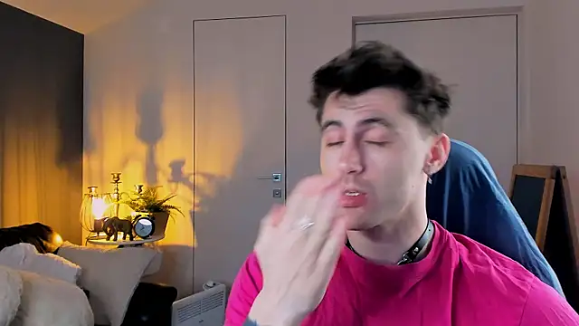 Oscar Miller  online show from November 20, 8:53 pm