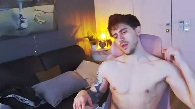 Oscar Miller  online show from March 22, 9:16 pm