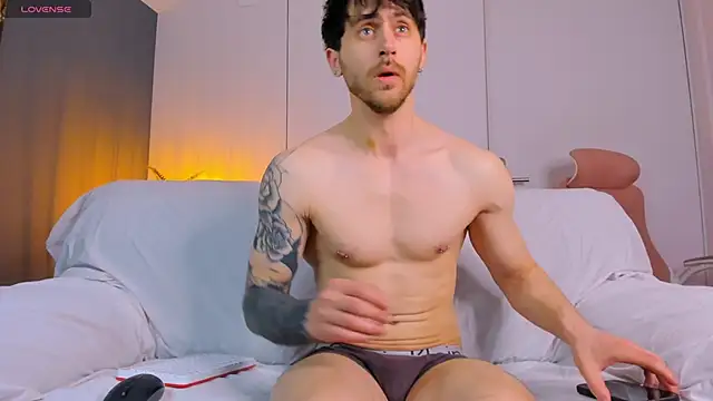 Oscar Miller  online show from April 3, 7:26 am