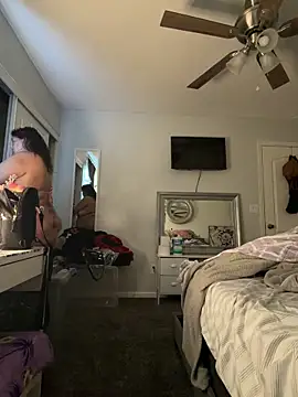 xHelloKitty online show from February 2, 9:36 pm