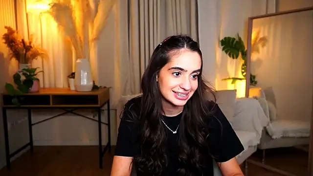 Snapshot of miilky_wayy chatting on January 18, 5:05 pm miilky wayy online show from January 18, 5:05 pm