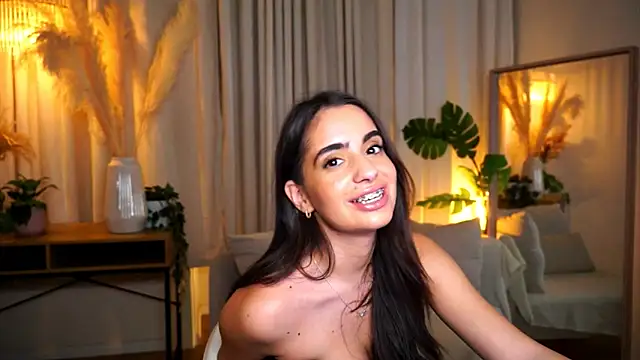 Snapshot of miilky_wayy chatting on October 31, 4:14 pm miilky wayy online show from October 31, 4:14 pm