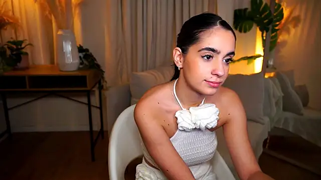 Snapshot of miilky_wayy chatting on November 28, 5:13 pm miilky wayy online show from November 28, 5:13 pm