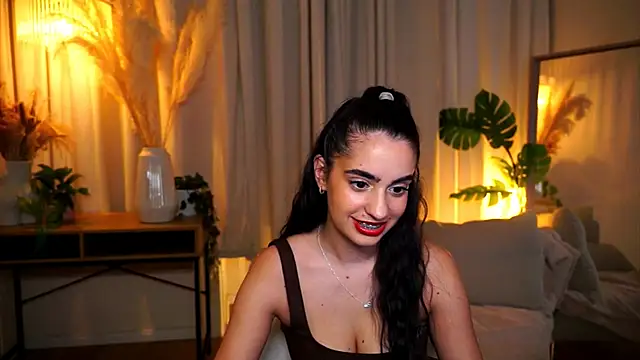 miilky wayy online show from October 16, 4:37 pm