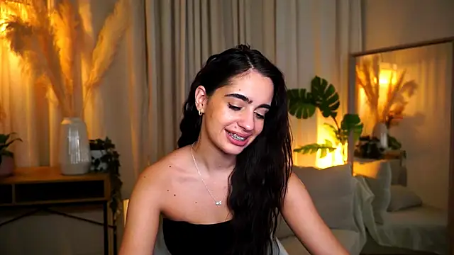 Snapshot of miilky_wayy chatting on October 27, 5:03 pm miilky wayy online show from October 27, 5:03 pm