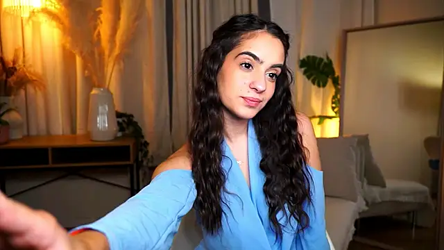 Snapshot of miilky_wayy chatting on February 2, 5:01 pm miilky wayy online show from February 2, 5:01 pm