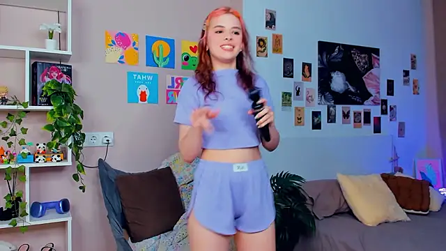 VedaSchulz online show from February 17, 6:49 pm