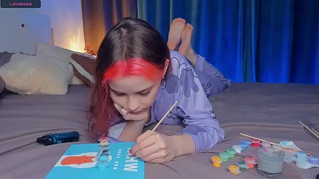 VedaSchulz online show from December 5, 6:50 pm