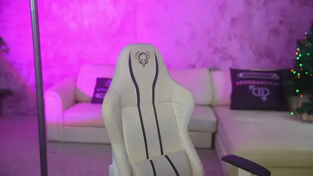 Luna secretgirl online show from January 17, 8:40 am