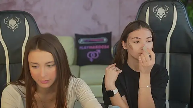 Luna secretgirl online show from November 2, 7:35 am