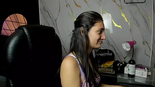  Luna Bennett online show from May 29, 7:53 pm