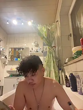 Kingpowerlittel online show from February 16, 6:06 pm