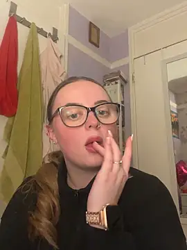 SexySashaxox online show from March 13, 7:19 pm