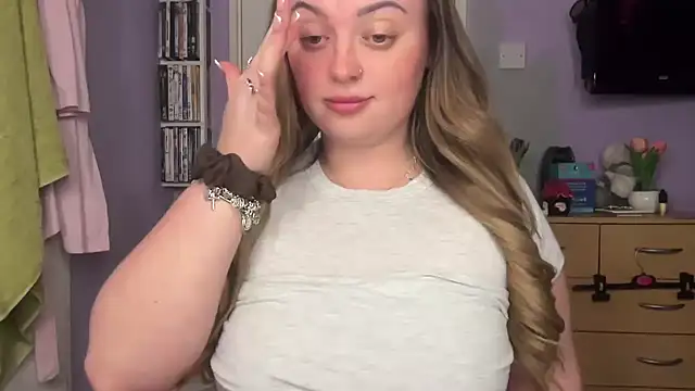 SexySashaxox online show from March 12, 10:36 pm