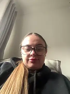 SexySashaxox online show from February 8, 10:13 am