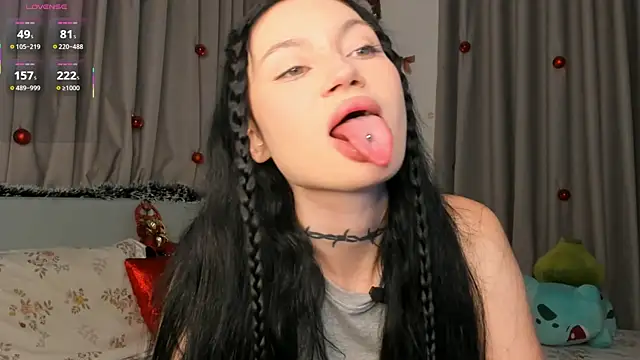 Snapshot of Alice_1n_Wonderland_ chatting on January 7, 6:18 am Alice 1n Wonderland online show from January 7, 6:18 am