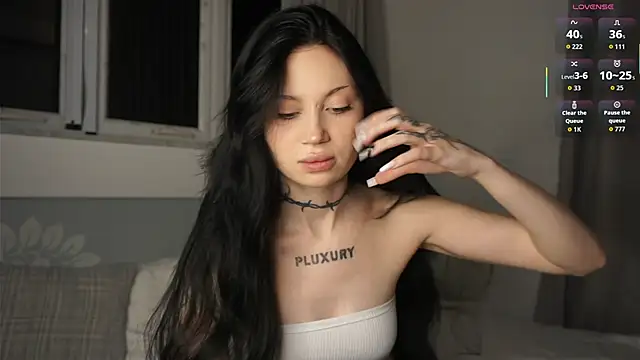 Snapshot of Alice_1n_Wonderland_ chatting on October 17, 3:25 pm Alice 1n Wonderland online show from October 17, 3:25 pm
