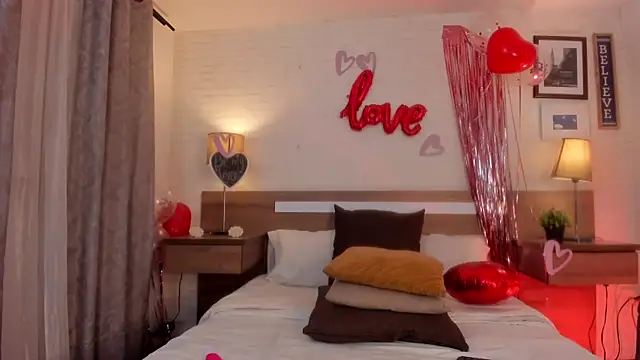 JenniferAuriston online show from February 15, 7:57 pm