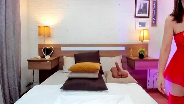 JenniferAuriston online show from March 13, 9:09 pm