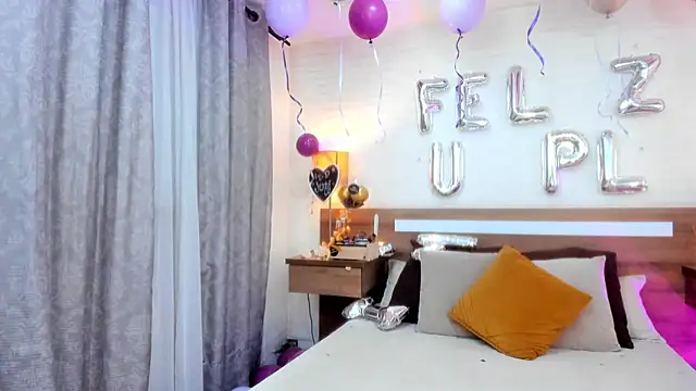 JenniferAuriston online show from April 8, 7:37 pm