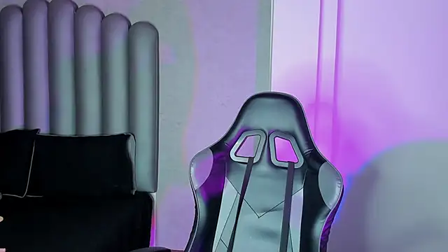 chubby sexy  online show from November 28, 12:22 am