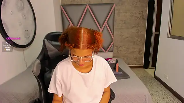 chubby sexy  online show from September 14, 12:49 pm