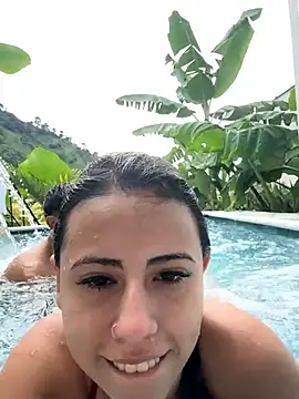 Snapshot of ChanellandMax chatting on October 27, 3:24 pm ChanellandMax online show from October 27, 3:24 pm