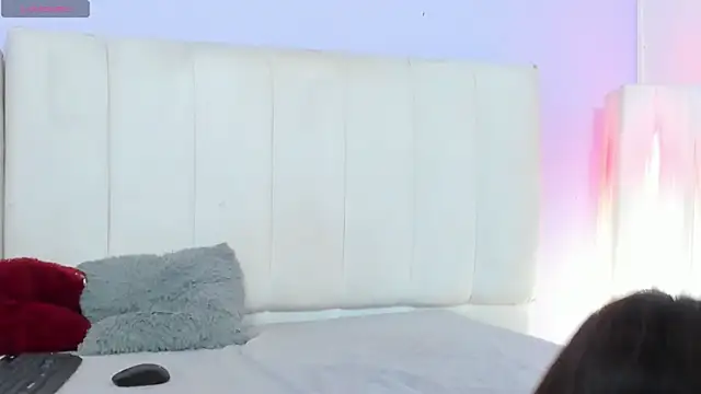 fressittalove01 online show from February 26, 2:28 pm