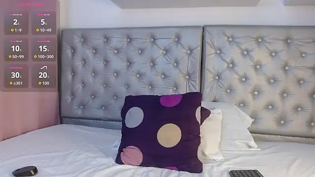 Snapshot of angiellam chatting on September 12, 8:19 pm angiellam online show from September 12, 8:19 pm