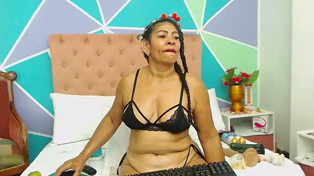 Morenaza6420 online show from April 16, 11:18 pm