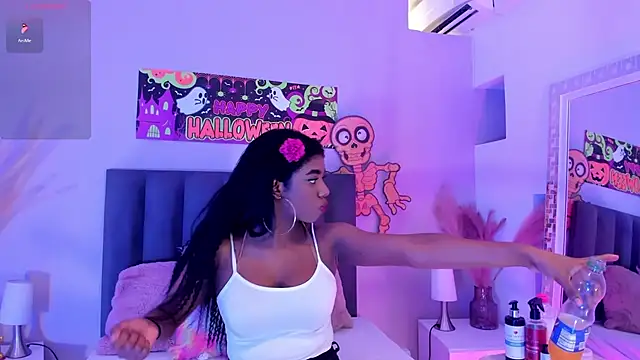 Snapshot of KendraChavez_ chatting on October 23, 10:52 pm KendraChavez online show from October 23, 10:52 pm