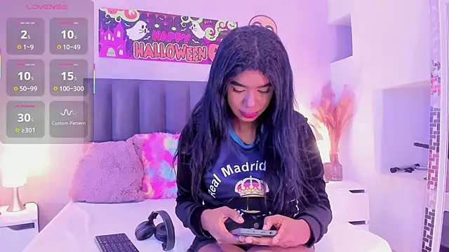 Snapshot of KendraChavez_ chatting on October 30, 10:39 pm KendraChavez online show from October 30, 10:39 pm