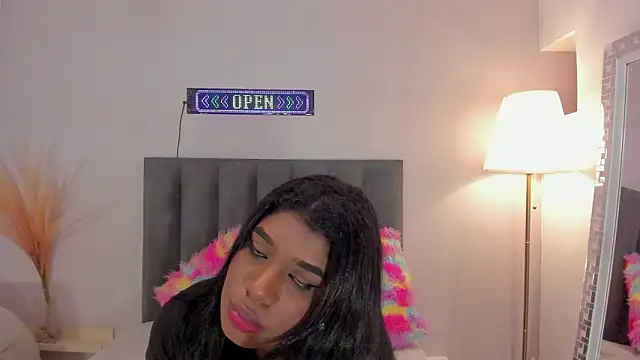 KendraChavez  online show from February 2, 9:03 pm