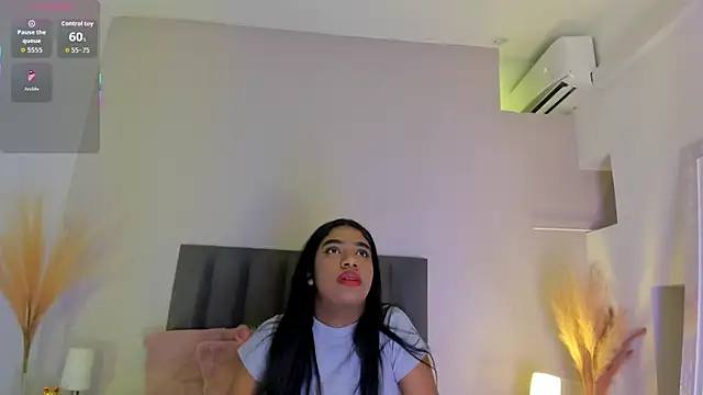 Snapshot of KendraChavez_ chatting on November 27, 9:59 pm KendraChavez online show from November 27, 9:59 pm