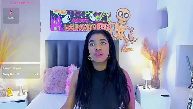 Snapshot of KendraChavez_ chatting on October 29, 9:25 pm KendraChavez online show from October 29, 9:25 pm