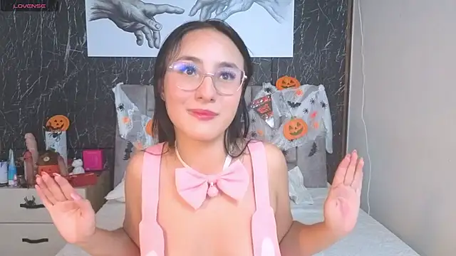 emily vermont online show from October 17, 4:05 am